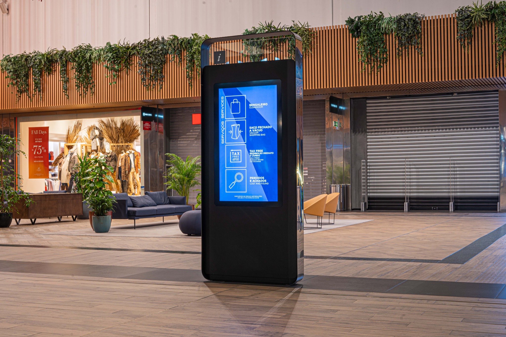 Freestanding totem in a shopping centre